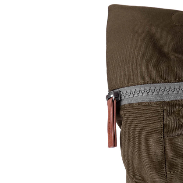 ROKA London Finchley A Large Recycled Canvas Backpack - Moss